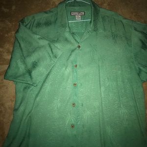 Green Tommy Bahamas shirt